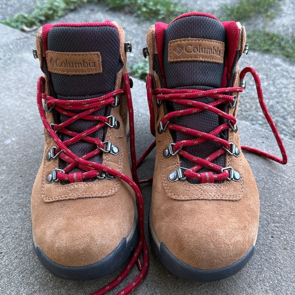COLUMBIA Newton Ridge Waterproof Hiking Boots NWOB Size 7.5 - Picture 14 of 15